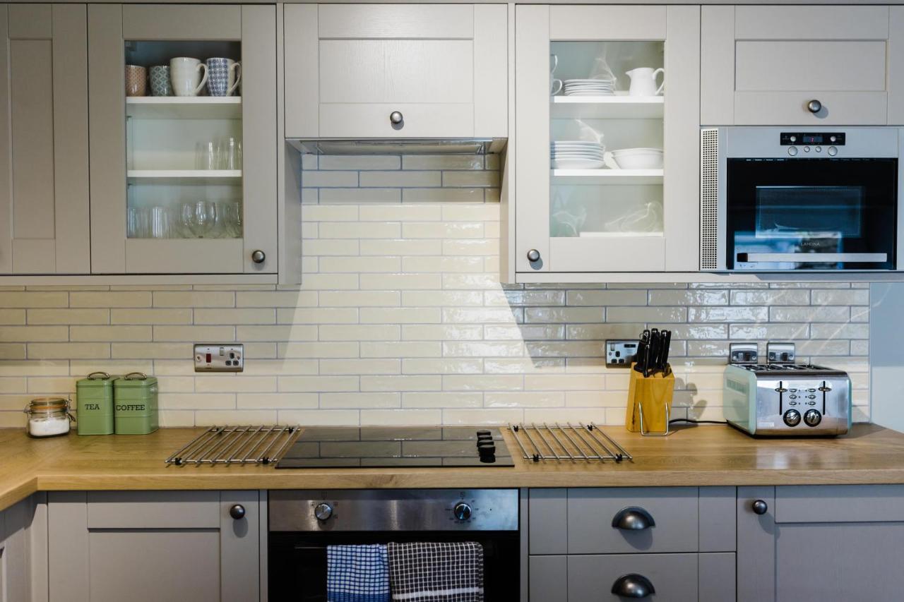May Tree Cottage Manorbier 5 Mins From The Beach Sleeps 4 Bagian luar foto