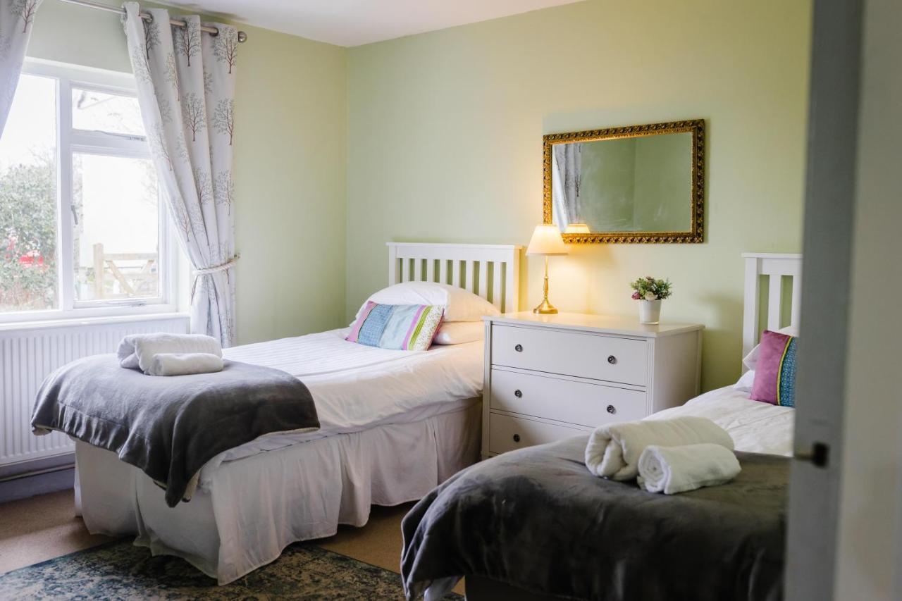 May Tree Cottage Manorbier 5 Mins From The Beach Sleeps 4 Bagian luar foto