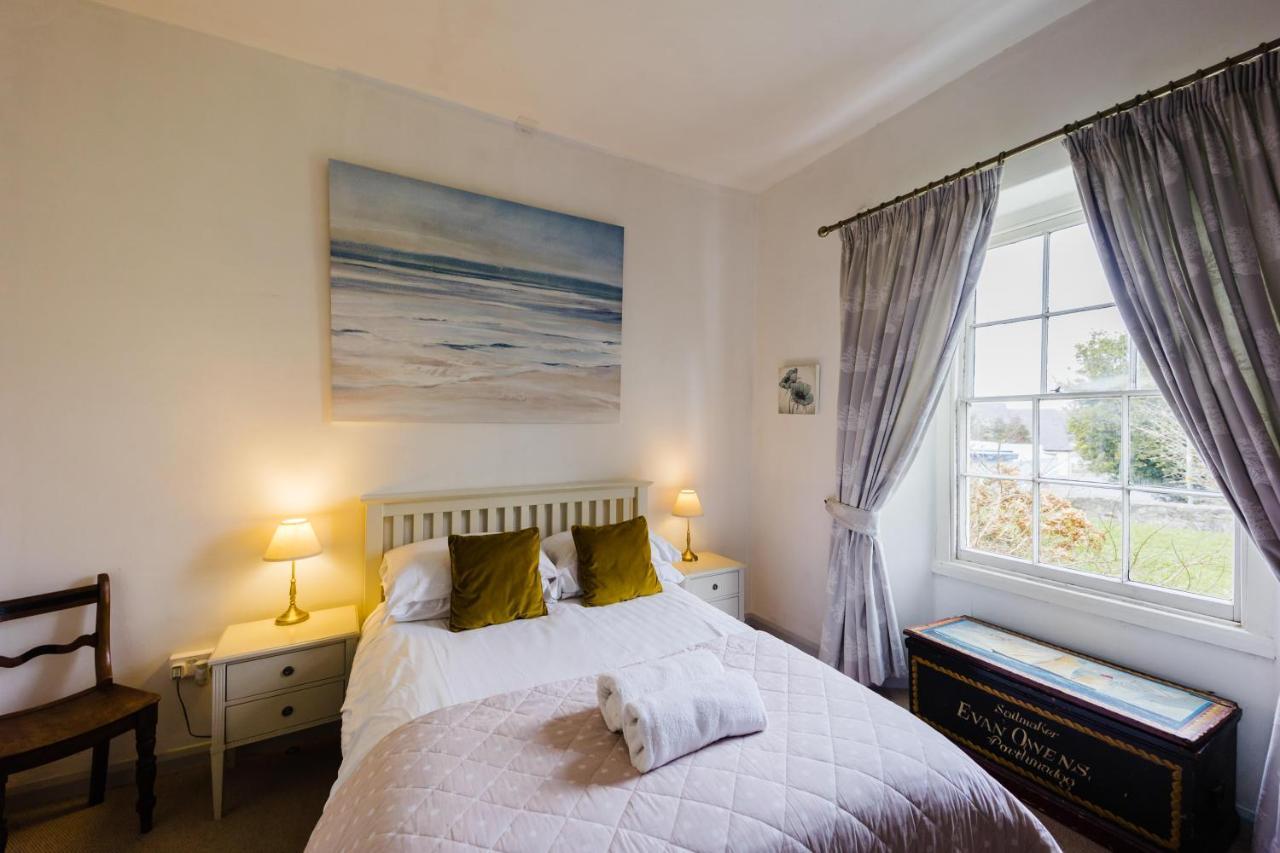 May Tree Cottage Manorbier 5 Mins From The Beach Sleeps 4 Bagian luar foto