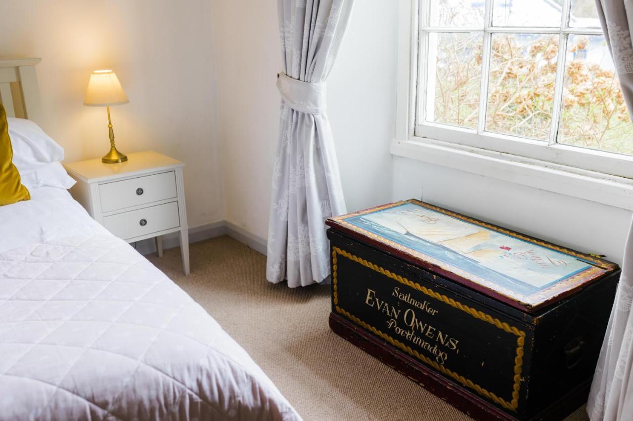 May Tree Cottage Manorbier 5 Mins From The Beach Sleeps 4 Bagian luar foto