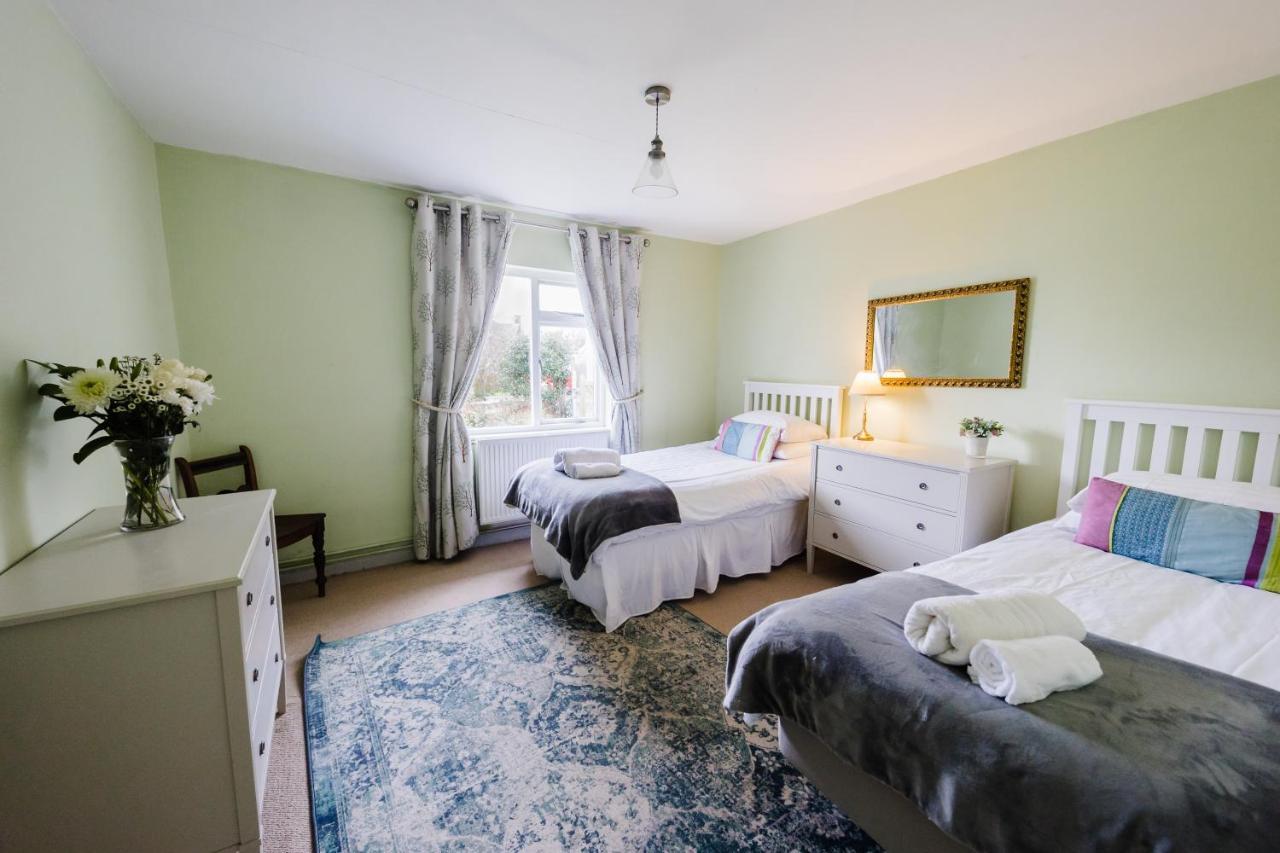 May Tree Cottage Manorbier 5 Mins From The Beach Sleeps 4 Bagian luar foto